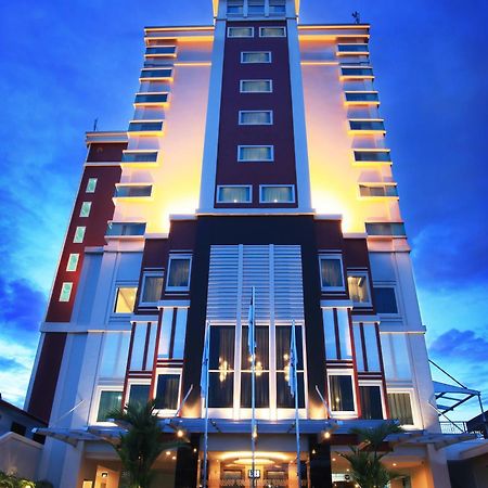 Swiss-Belhotel Ambon Exterior photo