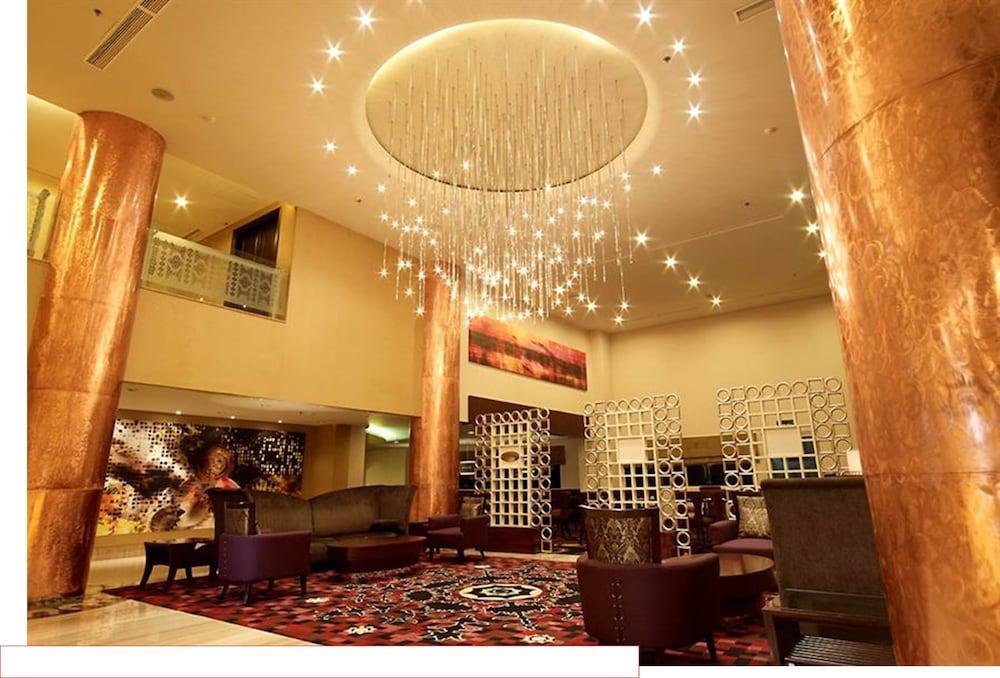 Swiss-Belhotel Ambon Exterior photo