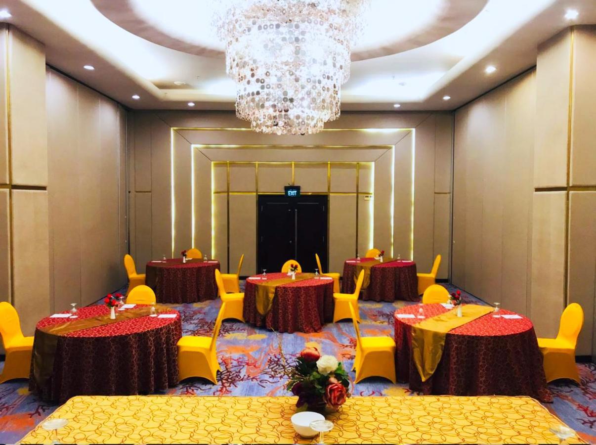 Swiss-Belhotel Ambon Exterior photo
