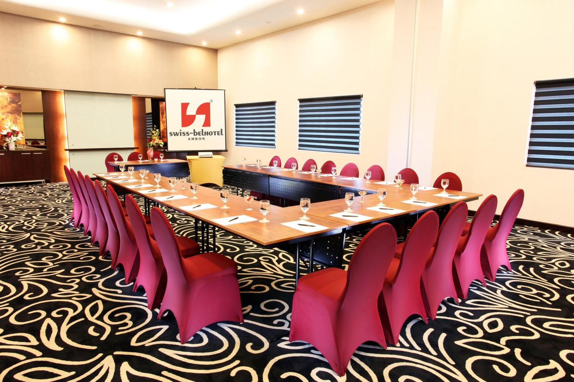 Swiss-Belhotel Ambon Business photo